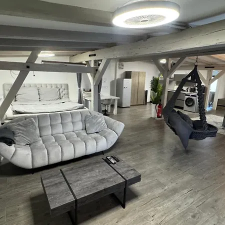 Ferienwohnung Golden Grey Loft